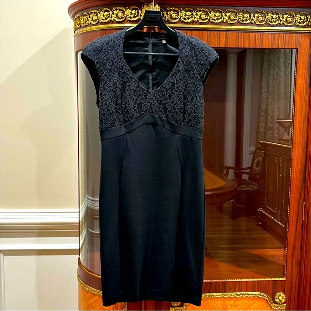 Ted Baker lace detail cup sleeves padded shoulders black sheath midi dress sz.4